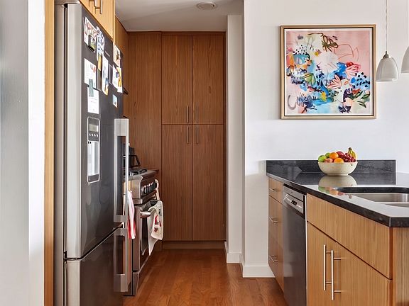 4th image of 4815 11th St APT 10F