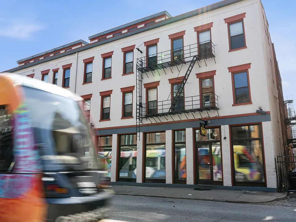 5 W 12th St #3