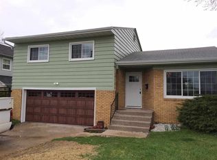 3404 W Locust St, Davenport, IA