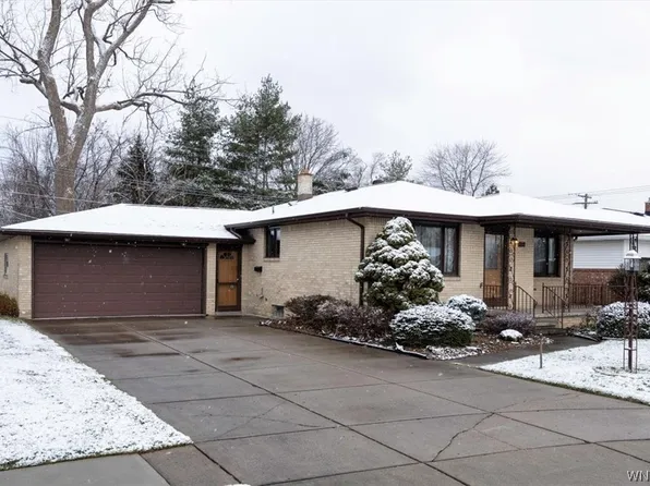 131 Ceil Dr, Cheektowaga, NY 14227