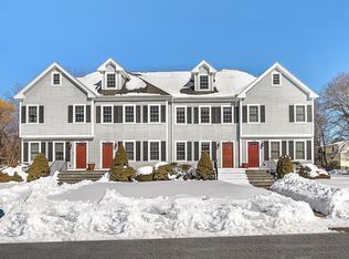132 Howe St APT B, Natick, MA 01760