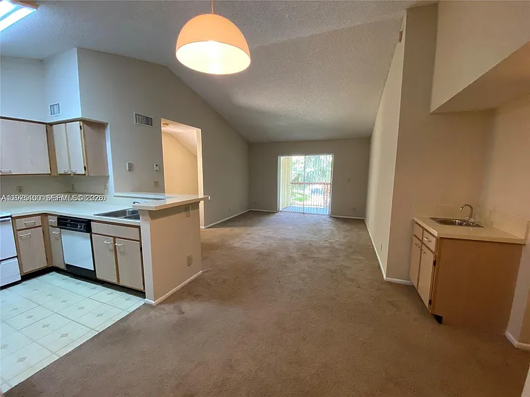 7630 Westwood Dr #327 — Photo 5