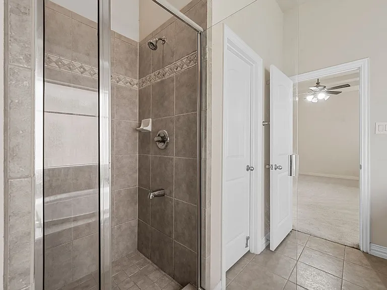 8732 Laurel Canyon Rd — Photo 17