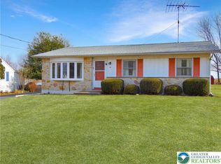 49 S Kemp Rd, Kutztown, PA 19530