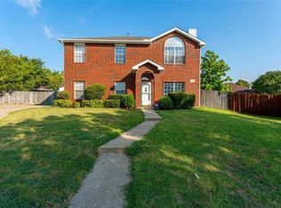 220 Chamblin Ct, Cedar Hill, TX 75104