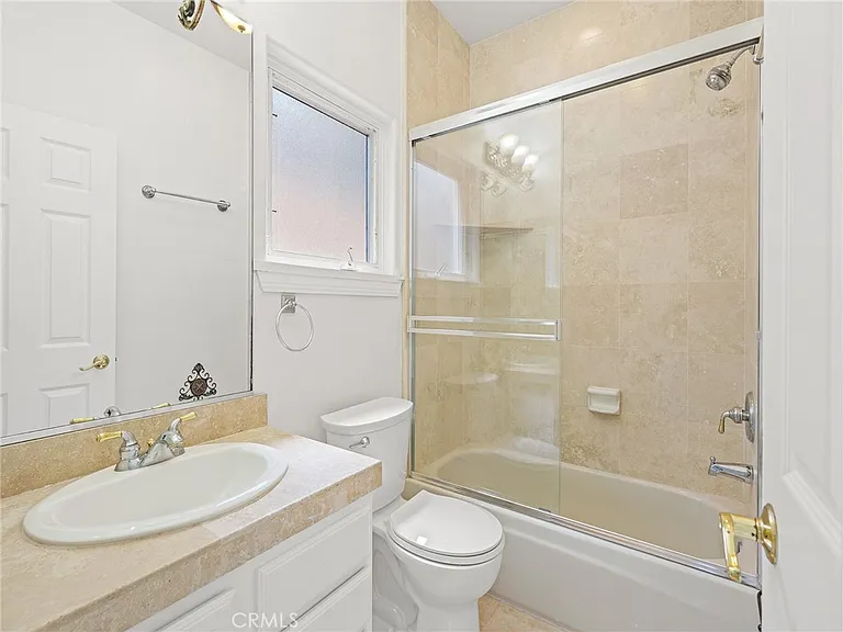 3210 N Ardmore Ave — Photo 24