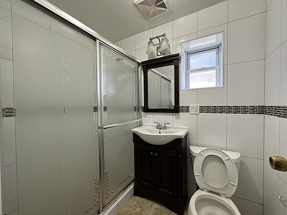 5th image of 15030 21st Ave Floor 1