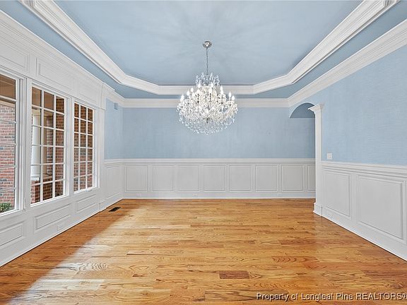5th image of 424 Charlotte Dr
