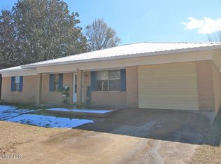 49 Driftwood Dr, Lucedale, MS 39452