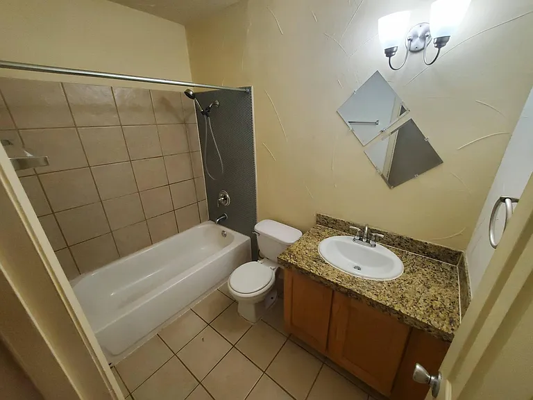 3018 S 1st St #202 — Photo 4