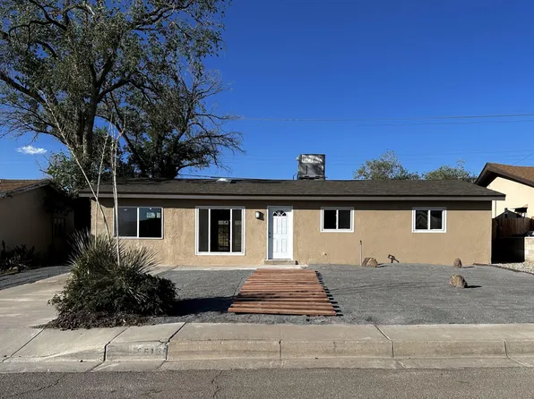 10513 San Jacinto Ave NE, Albuquerque, NM 87112