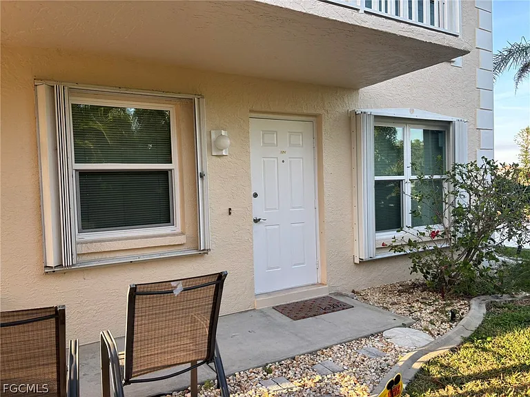 4500 SE 5th Pl #106 — Photo 30