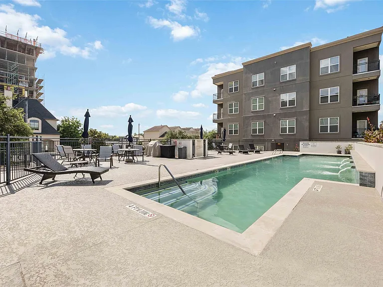 1010 Rosine St #35 — Photo 7