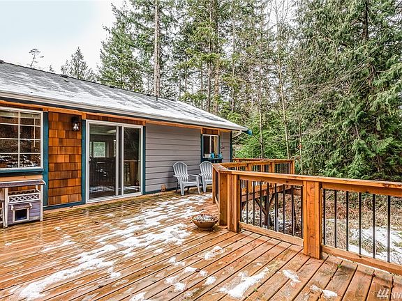 5th image of 463 N West Camano Dr