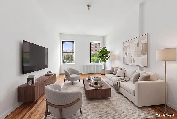 Living room, photo 2