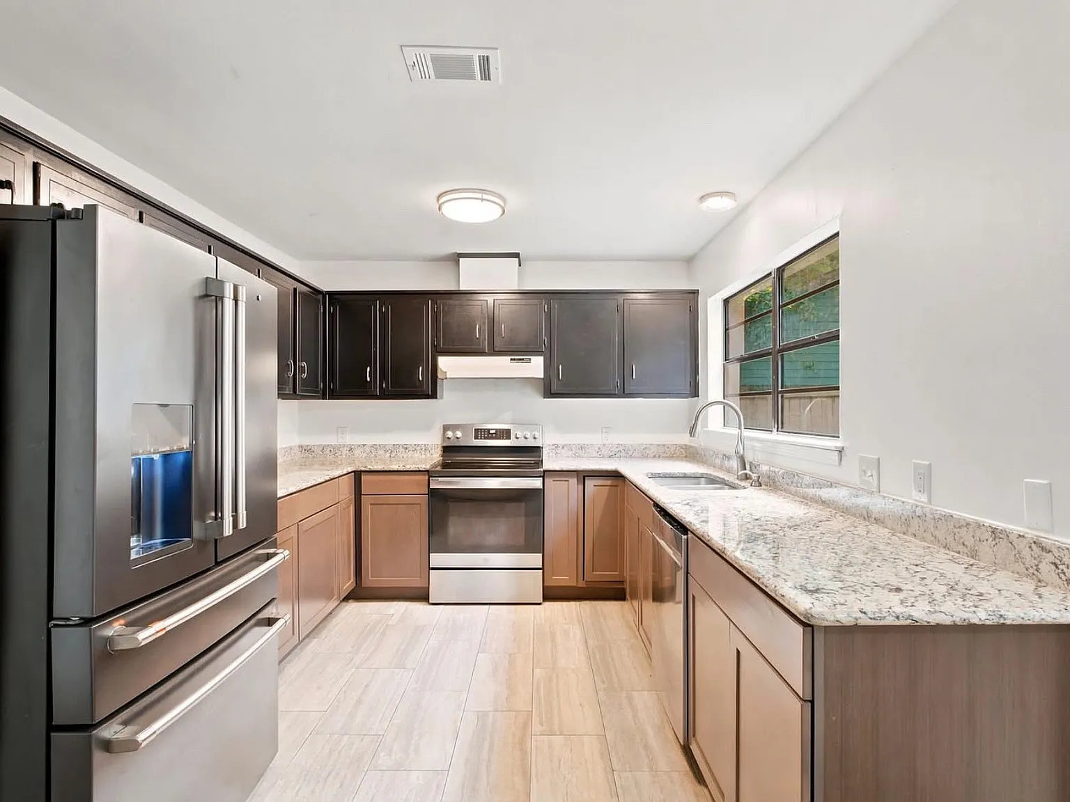 4 bed, 1500 sqft, $2,800 — Photo 4