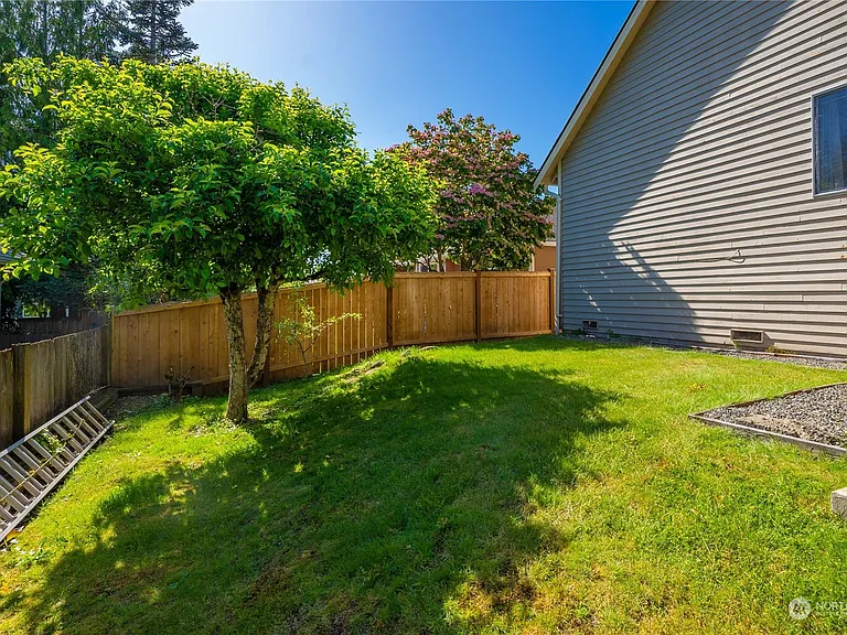 22931 SE 283rd St — Photo 23