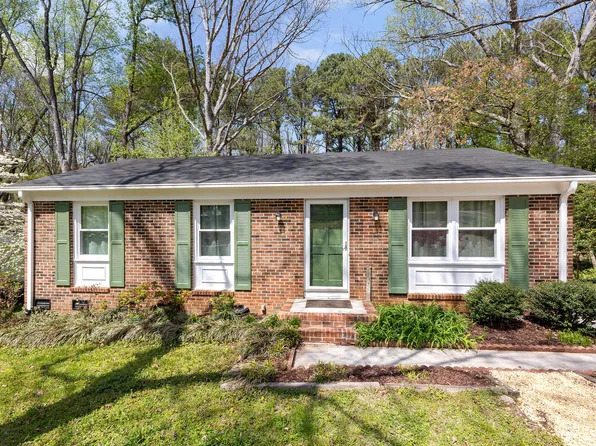 1020 Trollingwood Ln, Raleigh, NC 27615