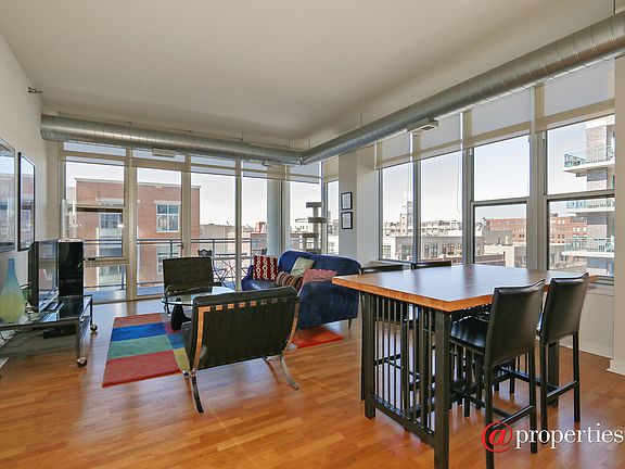 Living Room / Dining Room