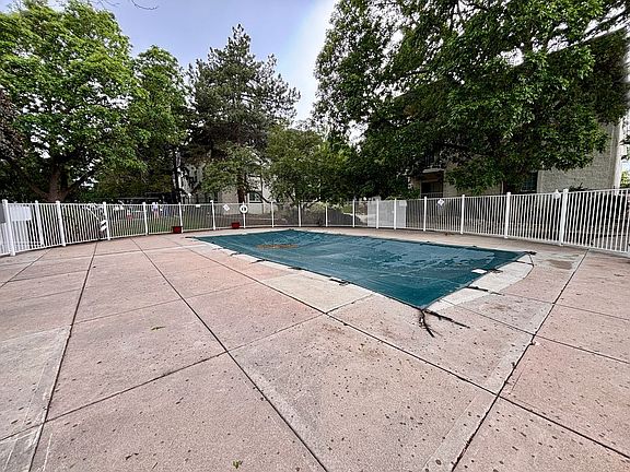 3rd image of 5770 E Warren Ave APT 110