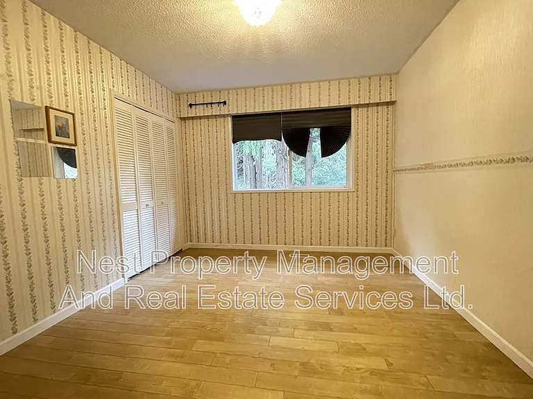 1137 Crestline Rd — Photo 15