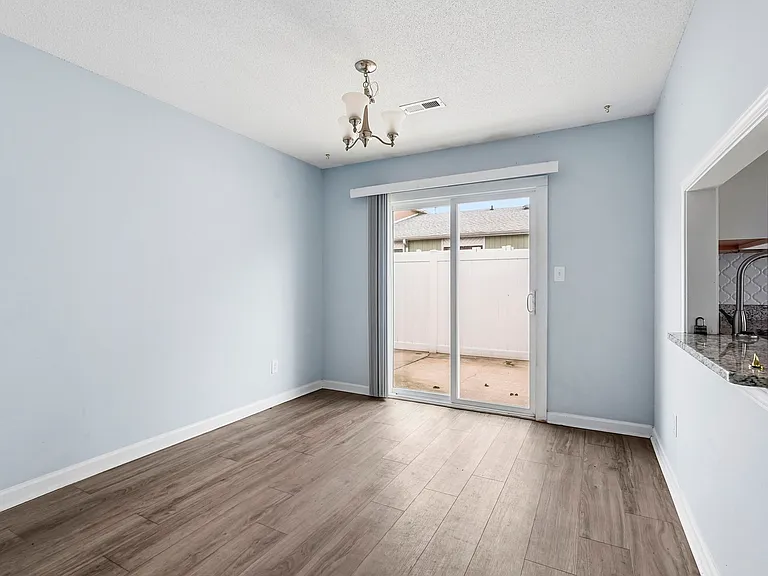 1451 Turkey Ridge Dr #D — Photo 20