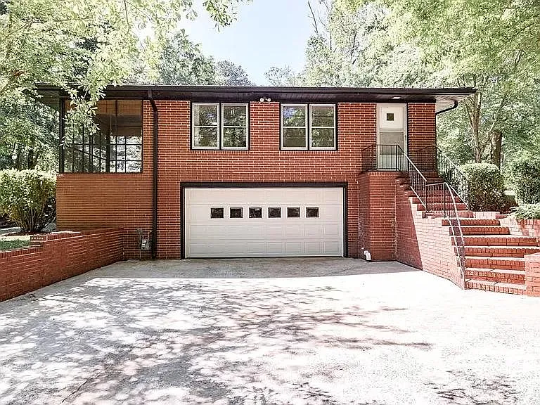 Sherwood Dr — Photo 9