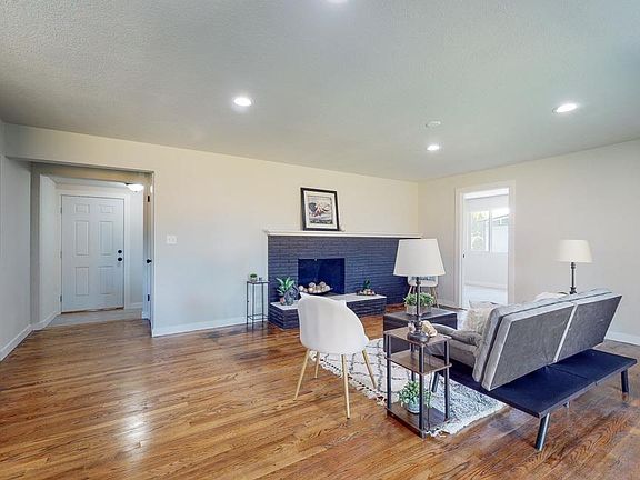2nd image of 6714 W Willamette Ave