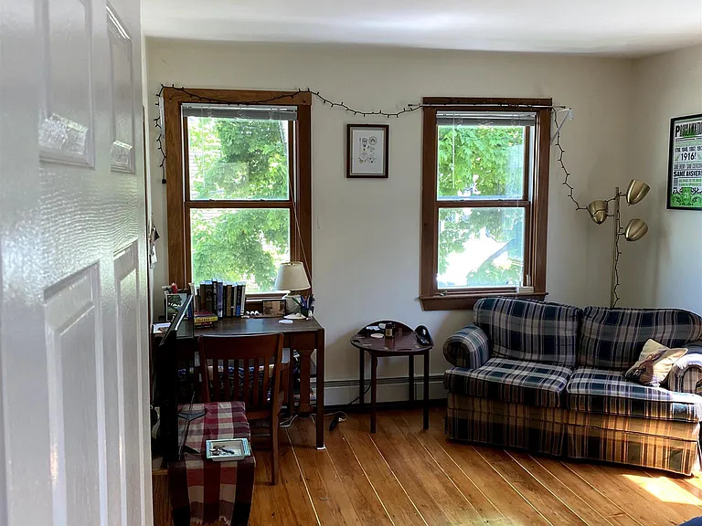 359 Columbia St — Photo 3