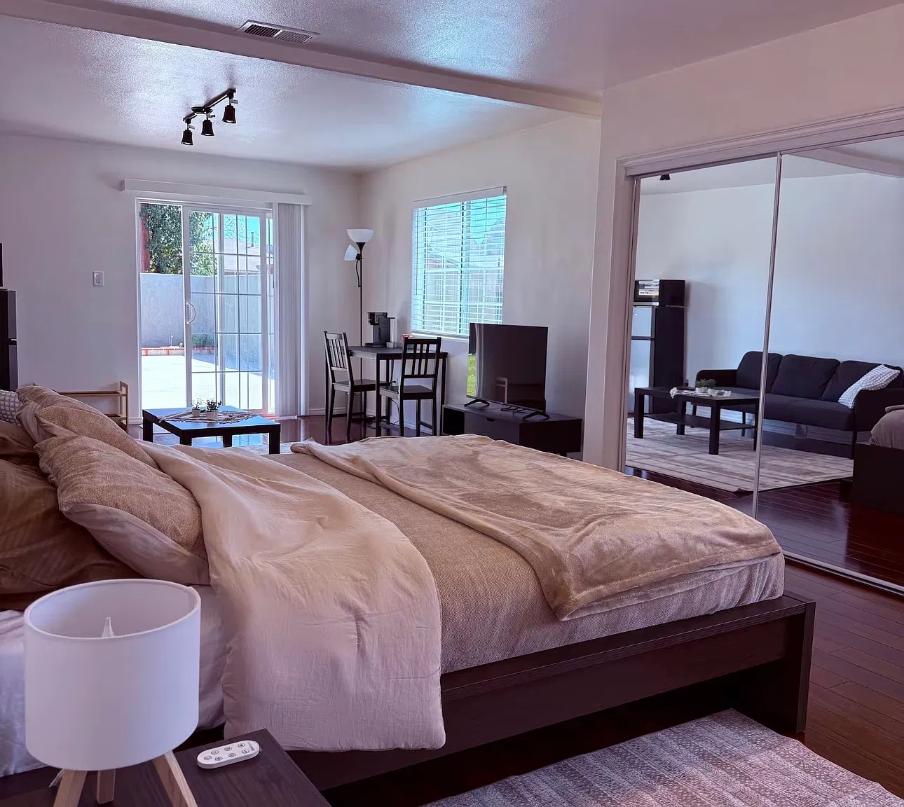 3006 Dalton Ave — Photo 1