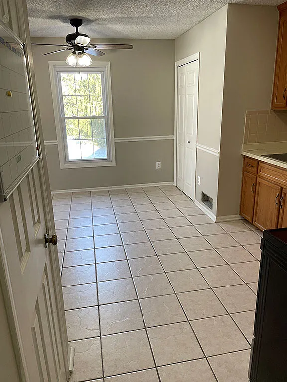 2 bed, 1.5 bath, 1000 sqft, $2,100 — Photo 4