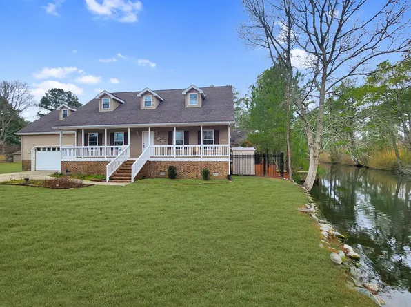 6448 Arbor Ln, Chincoteague, VA 23336