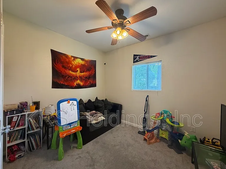 5748 Burrell Ave — Photo 11