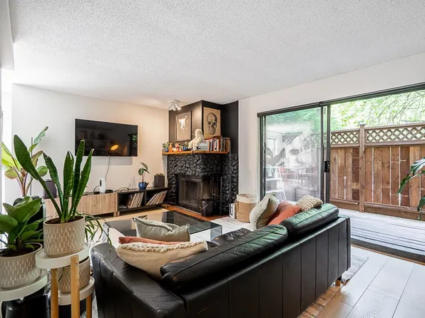 550 E 7th Ave #103, Vancouver, BC V5T 1N7