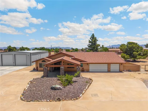 11915 Redwood Ave, Hesperia, CA 92345