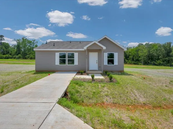 265 Dana Dr, Lufkin, TX 75901