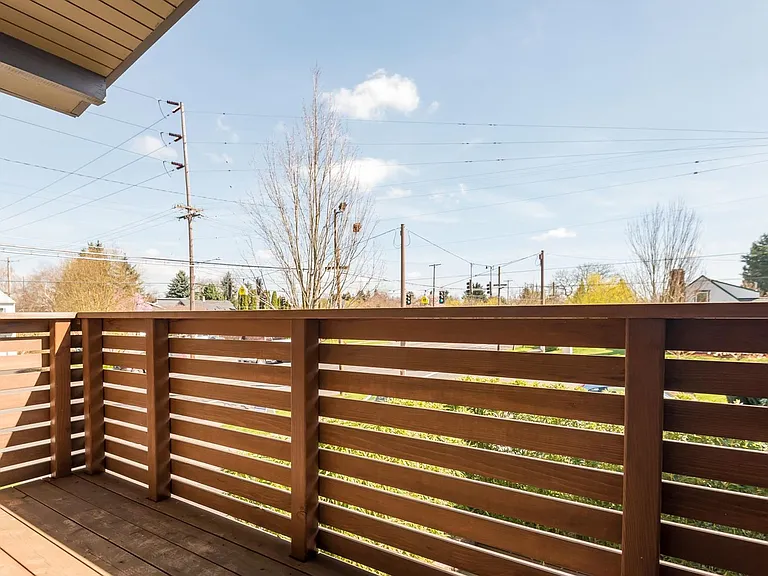 2504 N Rosa Parks Way — Photo 15