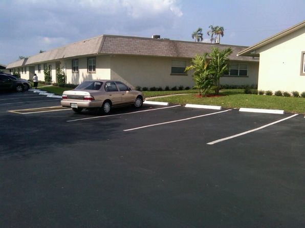 521 Banks Rd #6