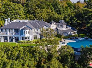 940 Oakmont St, Los Angeles, CA 90049