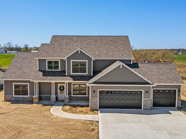 17467 Fett Dr, Huntertown, IN 46748