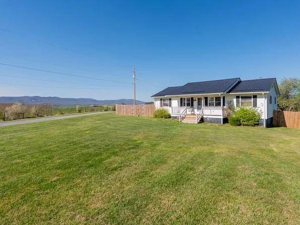 114 Pearl Ln, Wytheville, VA 24382