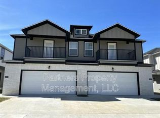 1023 S Benchmark Ln #2, Fayetteville, AR 72704