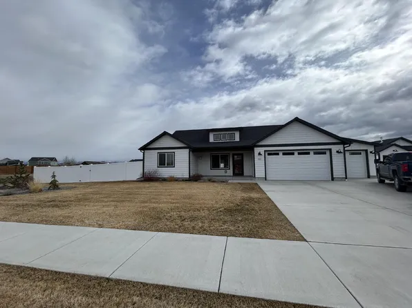 915 Stewart Loop, Bozeman, MT 59718
