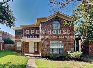 1410 Golden Gate Dr, Carrollton, TX 75007