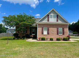 102 Woodberry Pl, Jacksonville, NC 28540