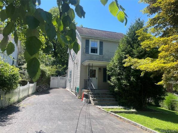 16 Taxter Rd