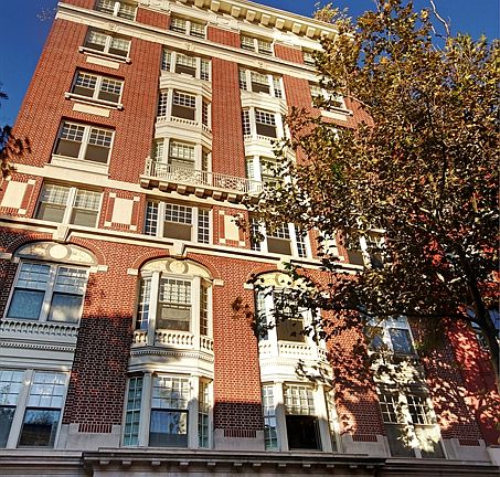 4th image of 31 W 11th St APT 7A