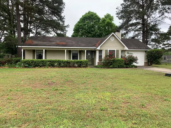 111 Stapleton Dr, Eufaula, AL 36027