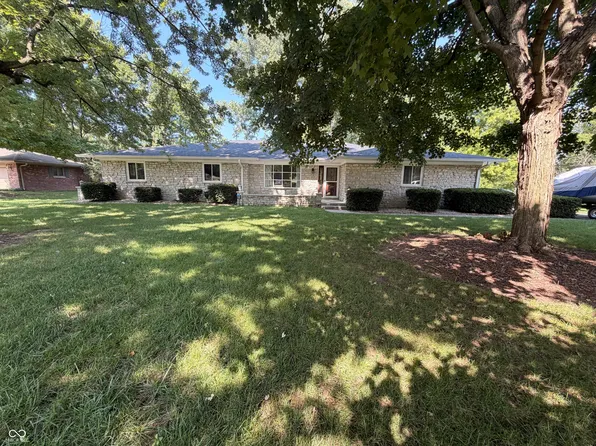 100 Carefree Ct, Greenwood, IN 46142