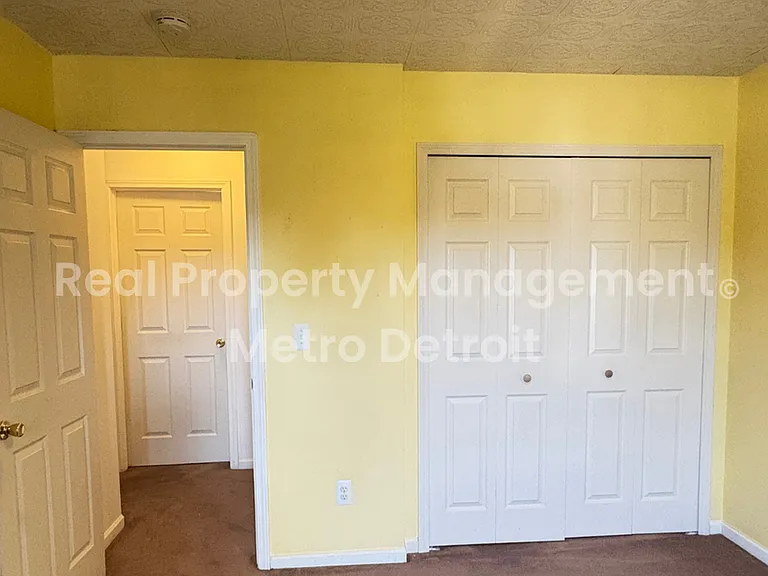 6994 York St — Photo 18